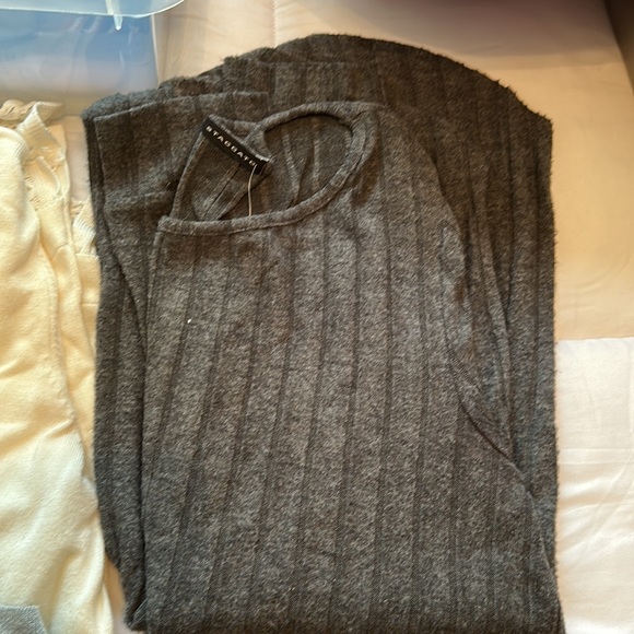 6 women’s sweaters, M\L - Picture 4 of 14